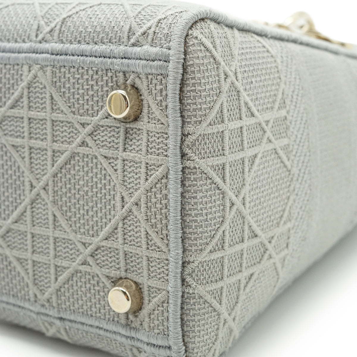 Lady Dior Medium Cannage D-Lite