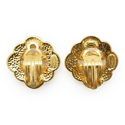 Vintage CC Cut-out Scalloped Flower Clip-on Earrings GP