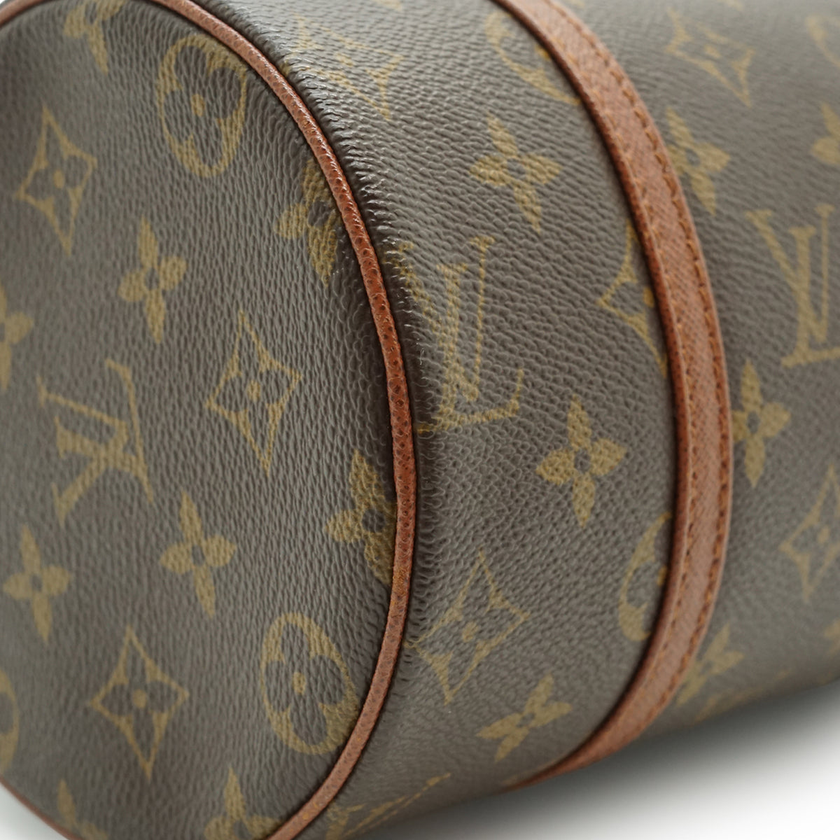 Monogram Papillon 26