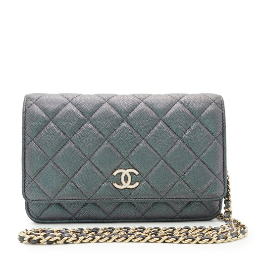 Caviar Matelasse Classic Wallet-on-Chain