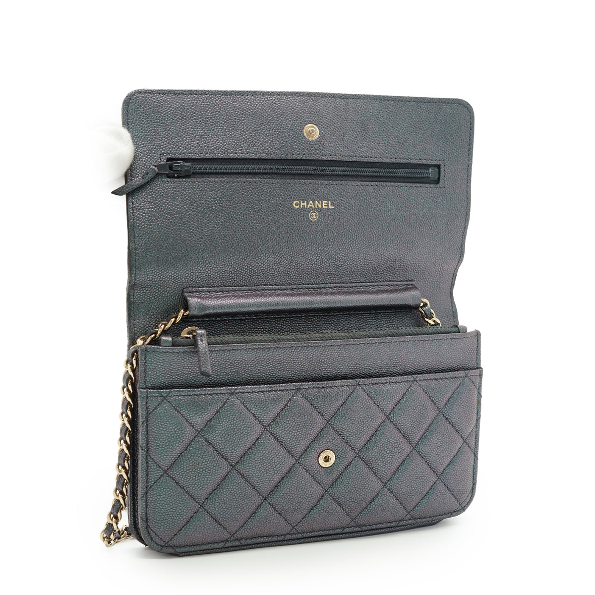 Caviar Matelasse Classic Wallet-on-Chain