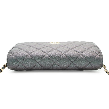 Caviar Matelasse Classic Wallet-on-Chain