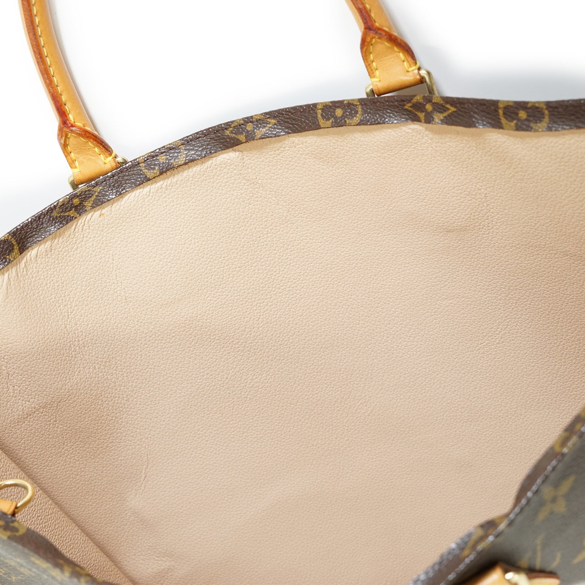Monogram Sac Plat