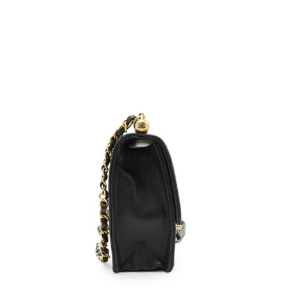 Lambskin Matelasse Chic Pearls Small Flap Bag
