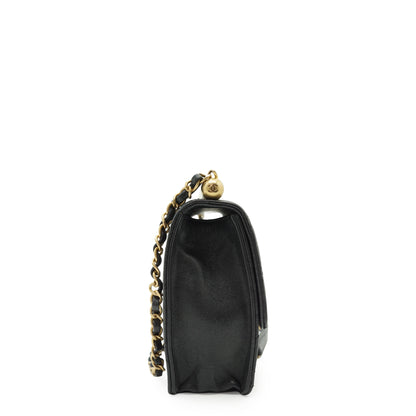Lambskin Matelasse Chic Pearls Small Flap Bag