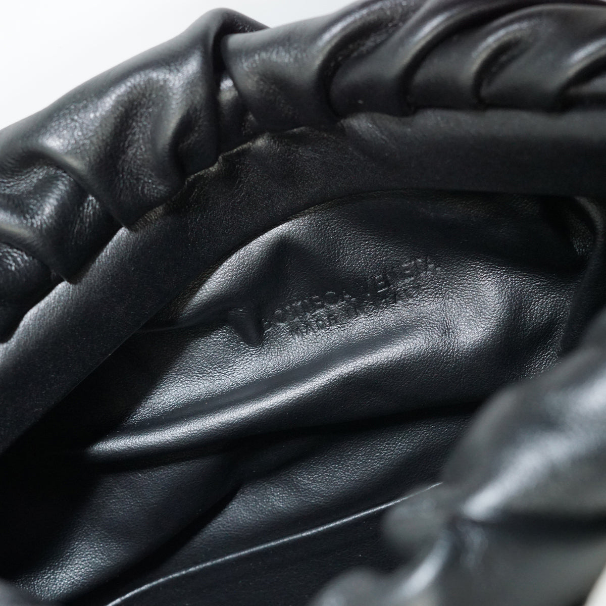 The Fringe Pouch Nappa