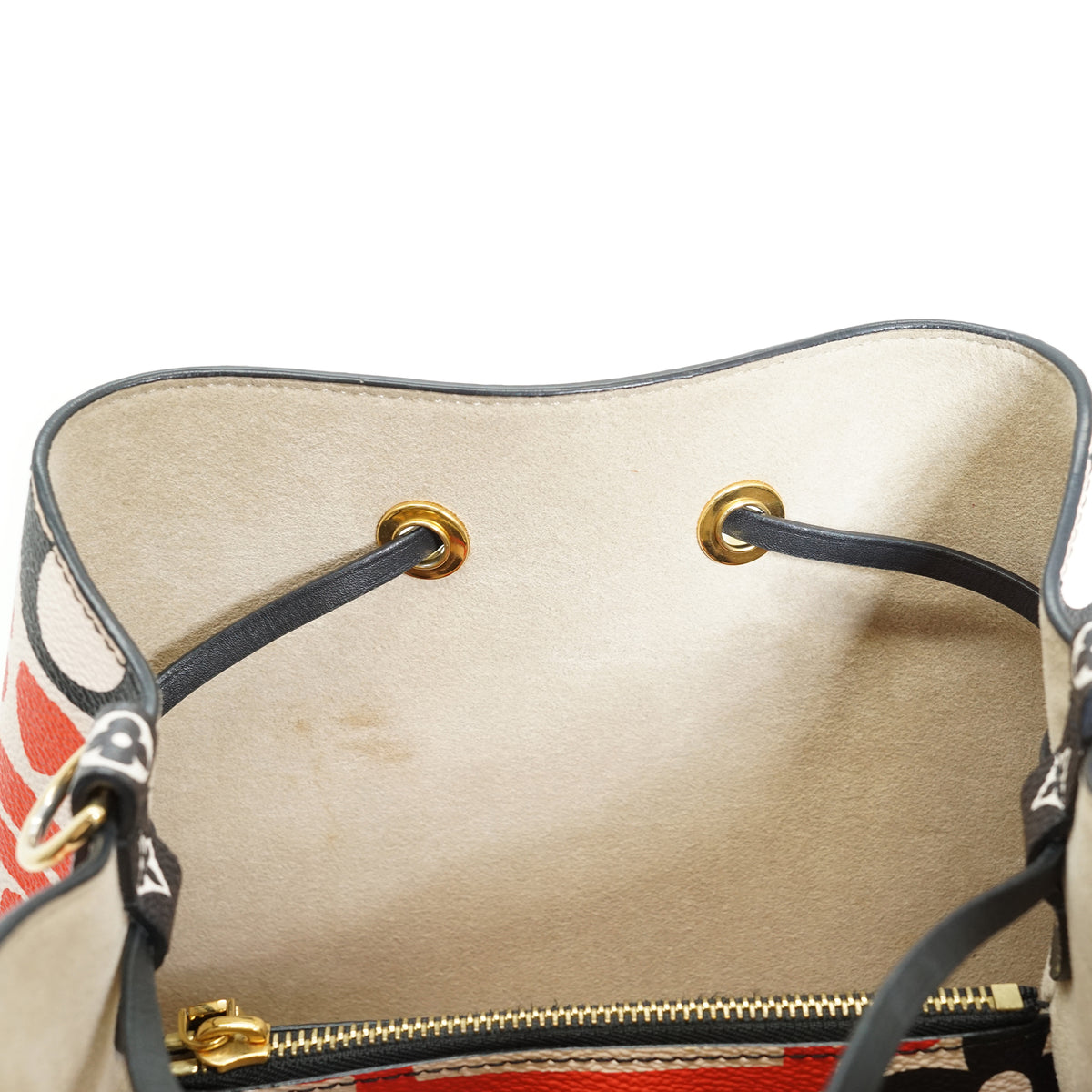 Monogram Giant Crafty NeoNoe MM Creme Rouge