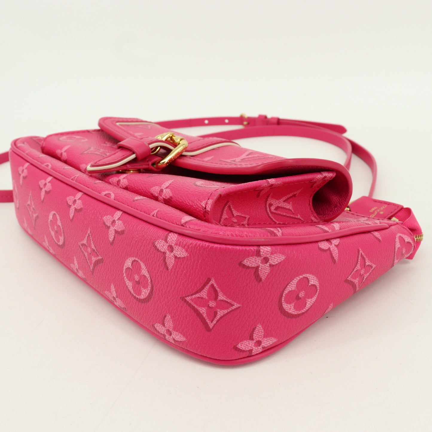 Monogram Maxi Pochette Accessoires Pink IC Chip