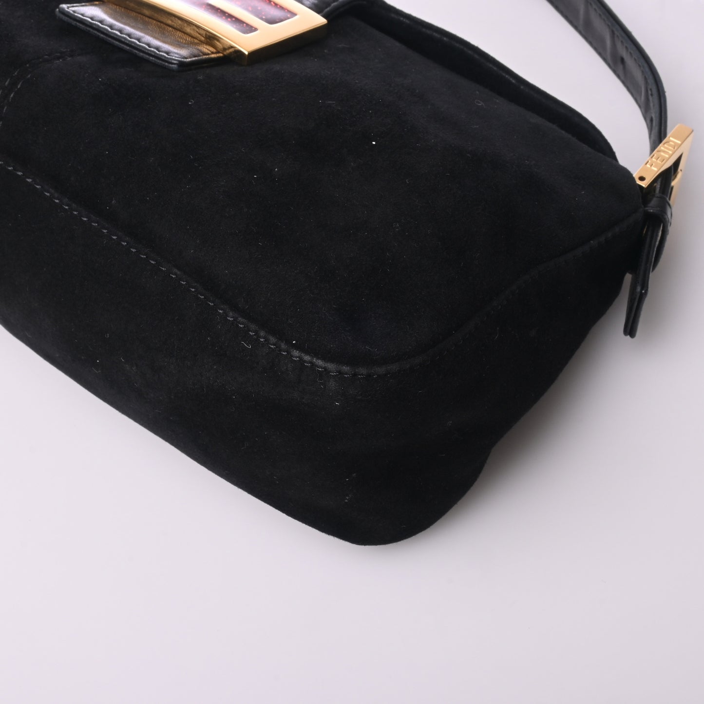 Suede Mamma Hand Black