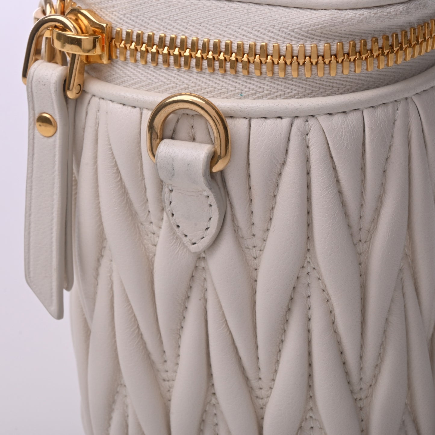 Matelasse Leather Shoulder Bag White