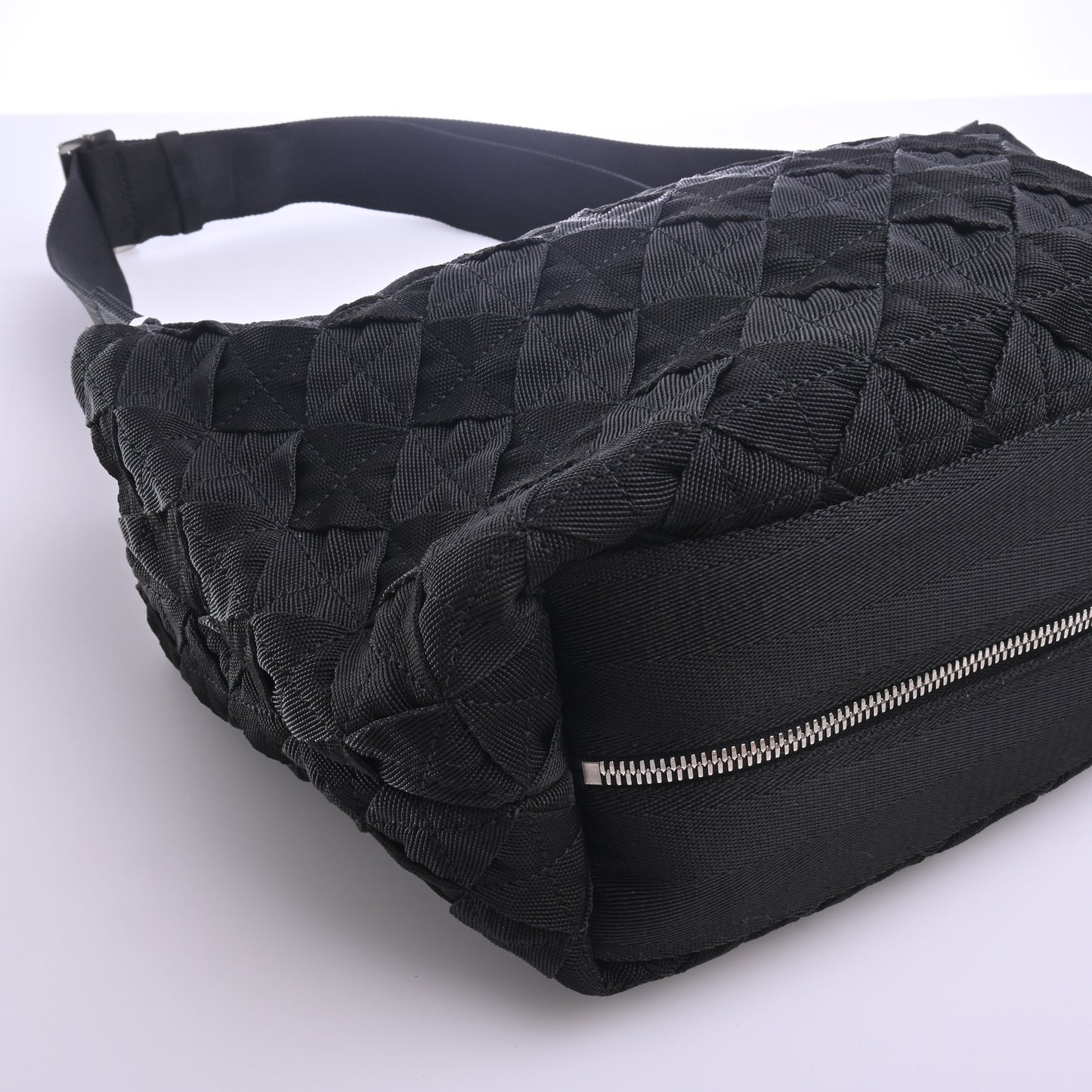 Canvas Intrecciato Shoulder Bag Black