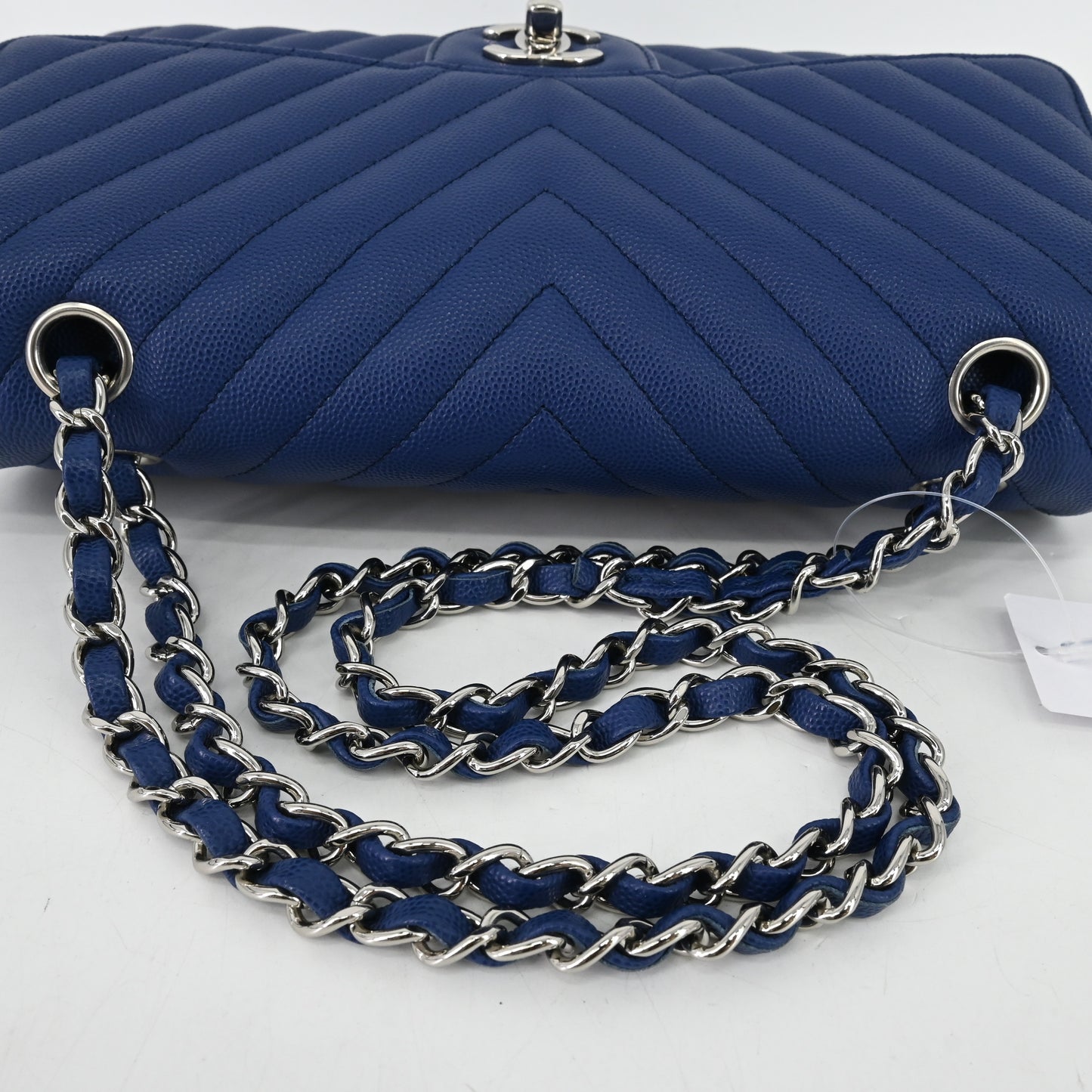 Caviar Skin V-Stitch Matelasse W-Flap W-Chain Shoulder Silver Metal Fittings Navy 25 Series