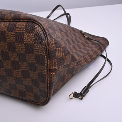 Damier Neverfull MM CA1150