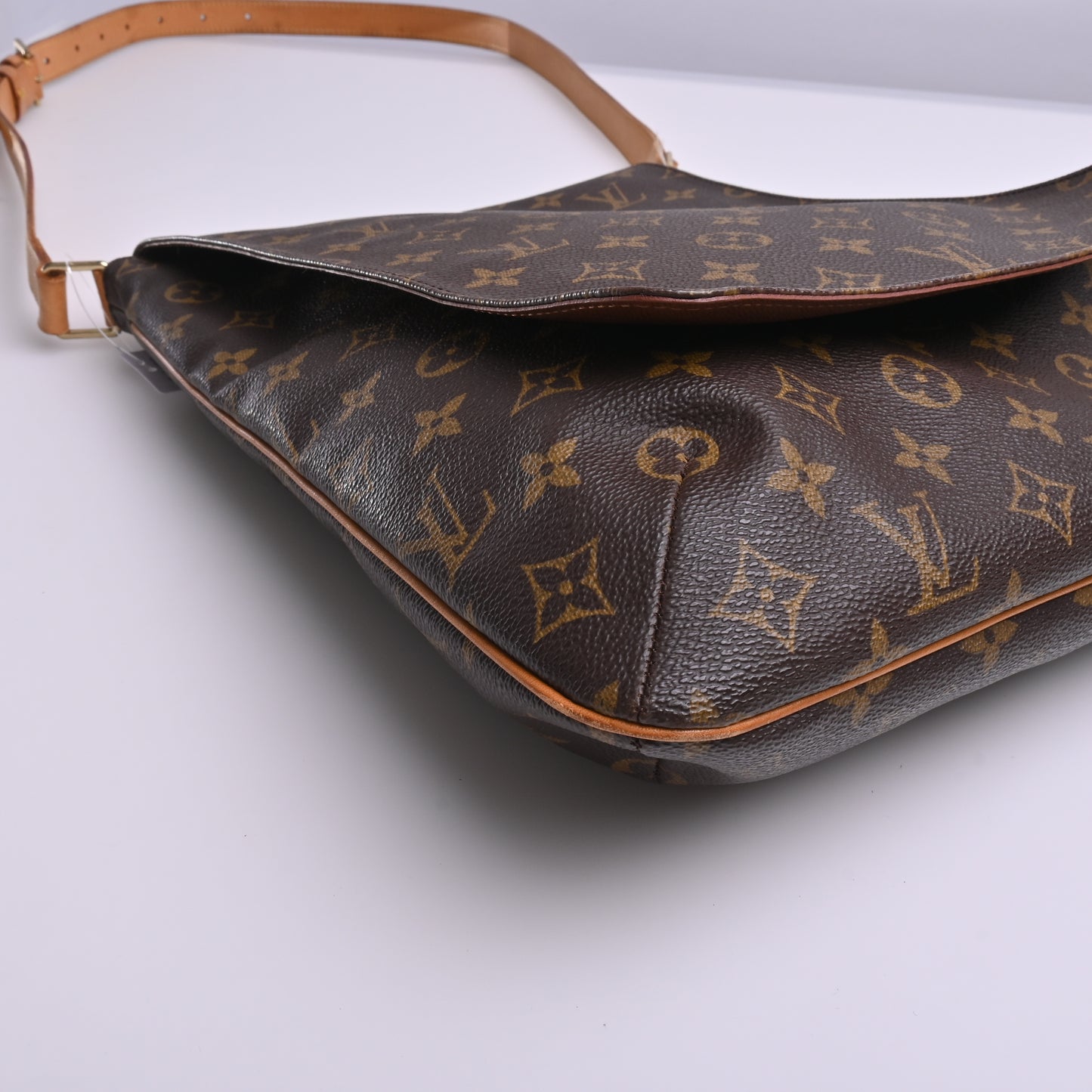 Monogram Musette AS1000