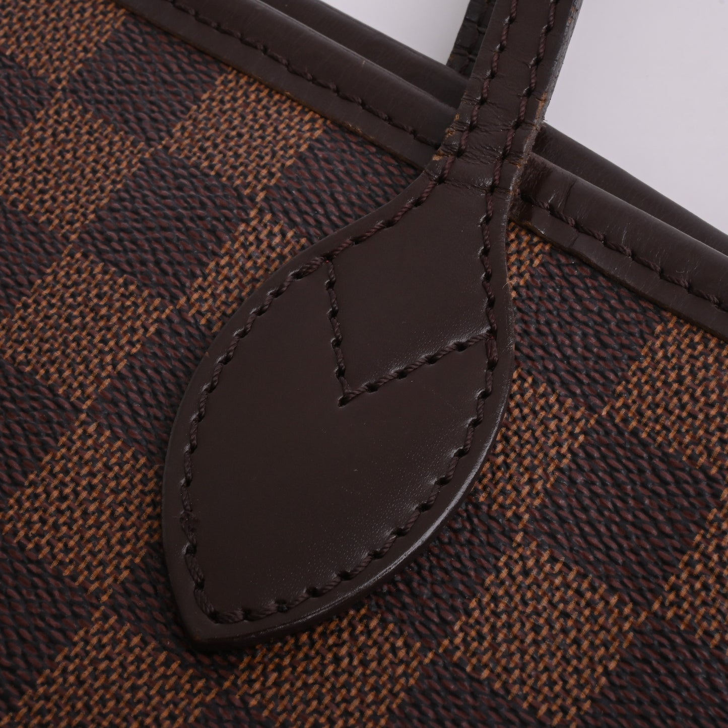 Damier Neverfull MM AR0049