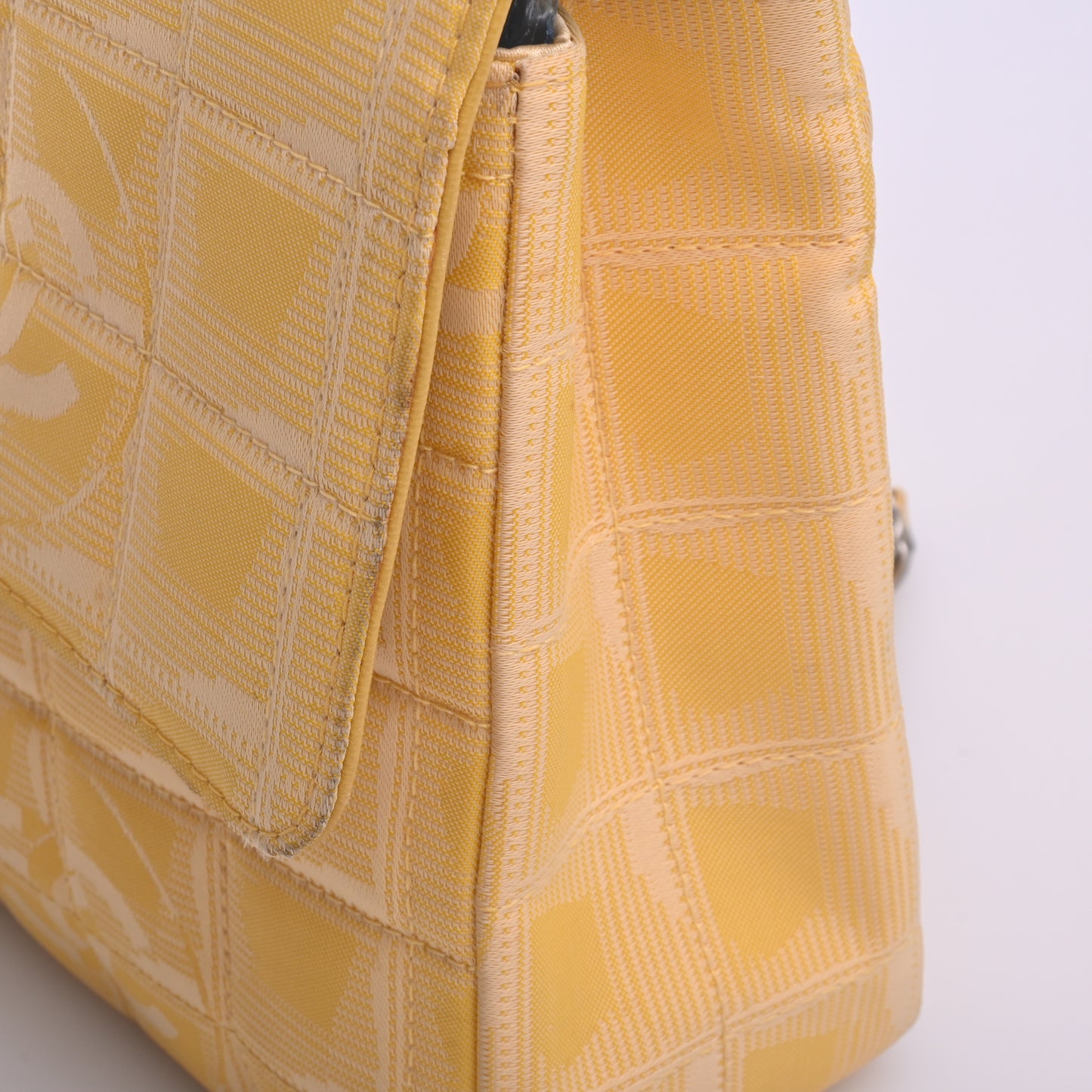 Neutra S/W Chain Shoulder Bag Yellow Silver Hardware 7th Series