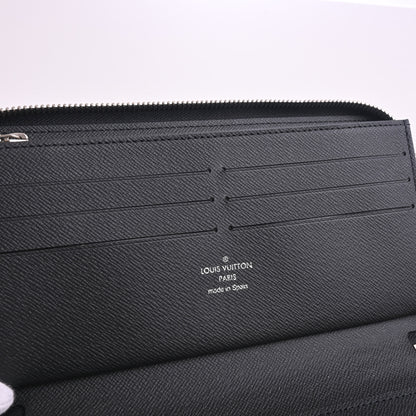 Taiga Zippy Organizer Black IC Chip