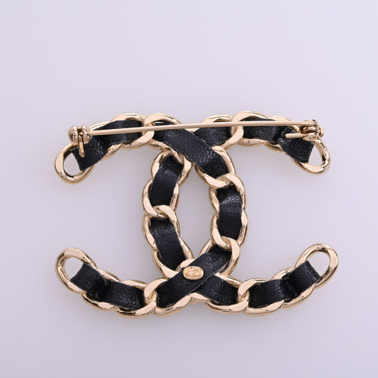 Coco Mark Chain Brooch Black Gold