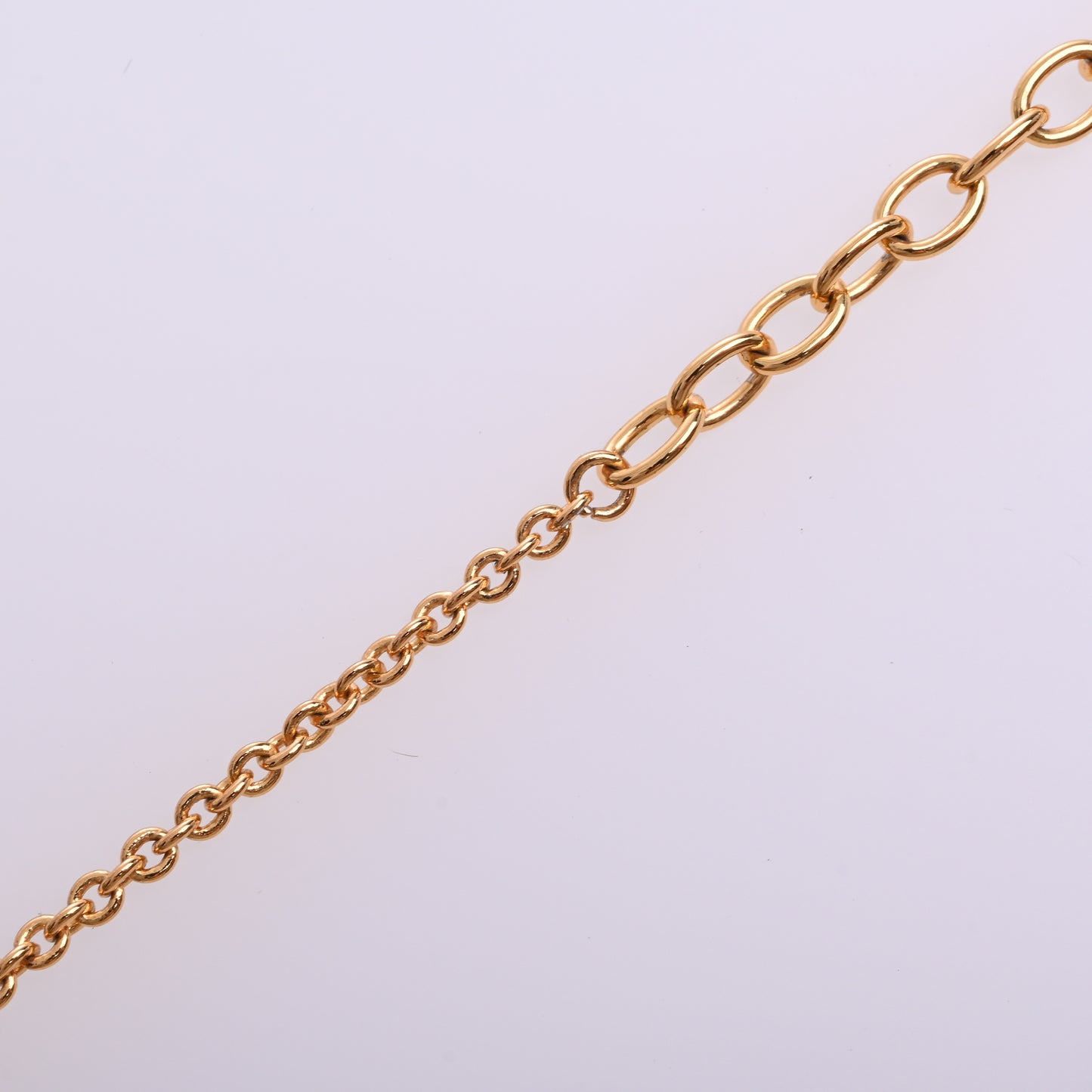 Essential V Necklace Gold