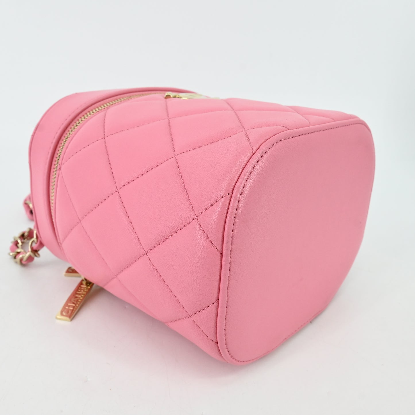 Leather Matelasse Vanity Chain Shoulder Bag Pink G Metal Fittings 30 Series