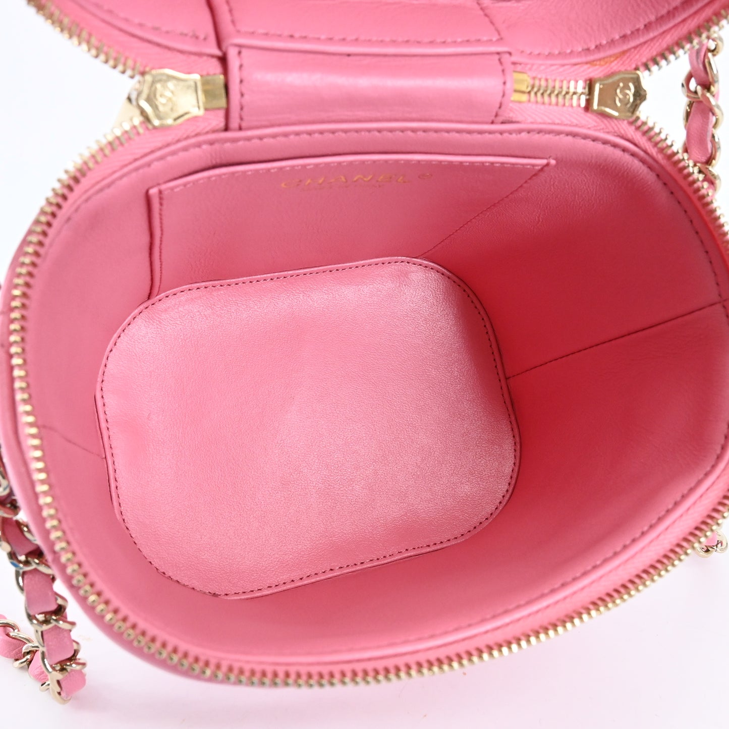 Leather Matelasse Vanity Chain Shoulder Bag Pink G Metal Fittings 30 Series