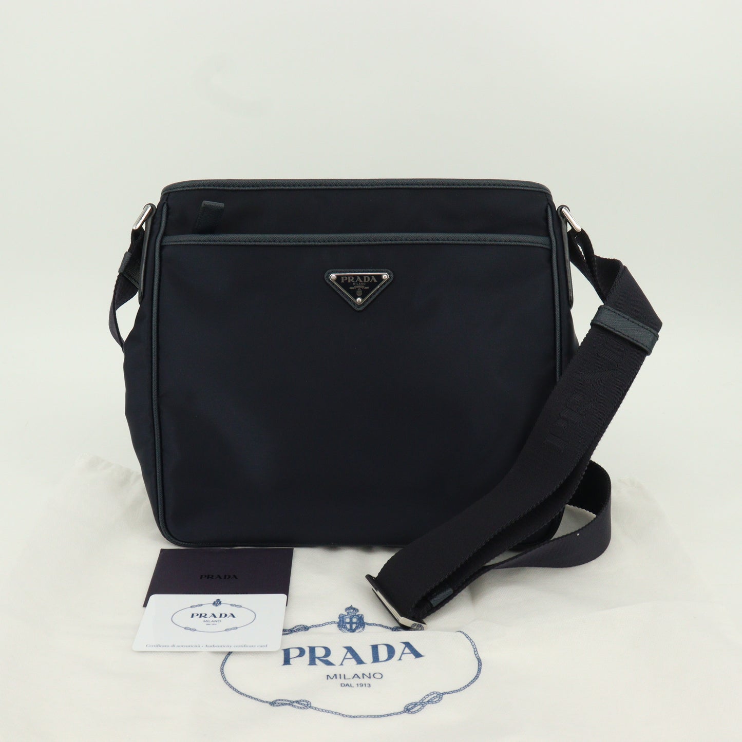 Tessuto Triangle Logo Shoulder Bag Navy