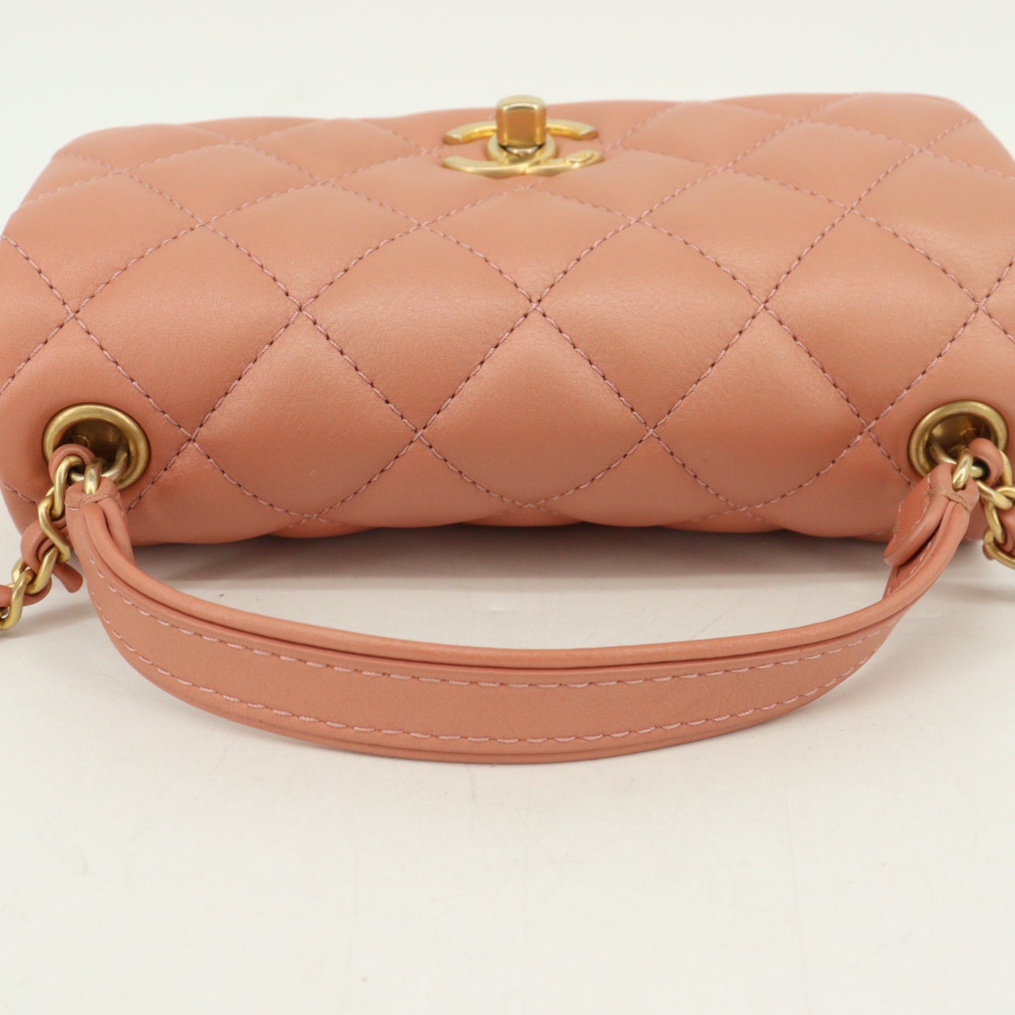 Leather Matelasse 2WAY Chain Shoulder Bag Salmon Pink G Metal Fittings 28 Series