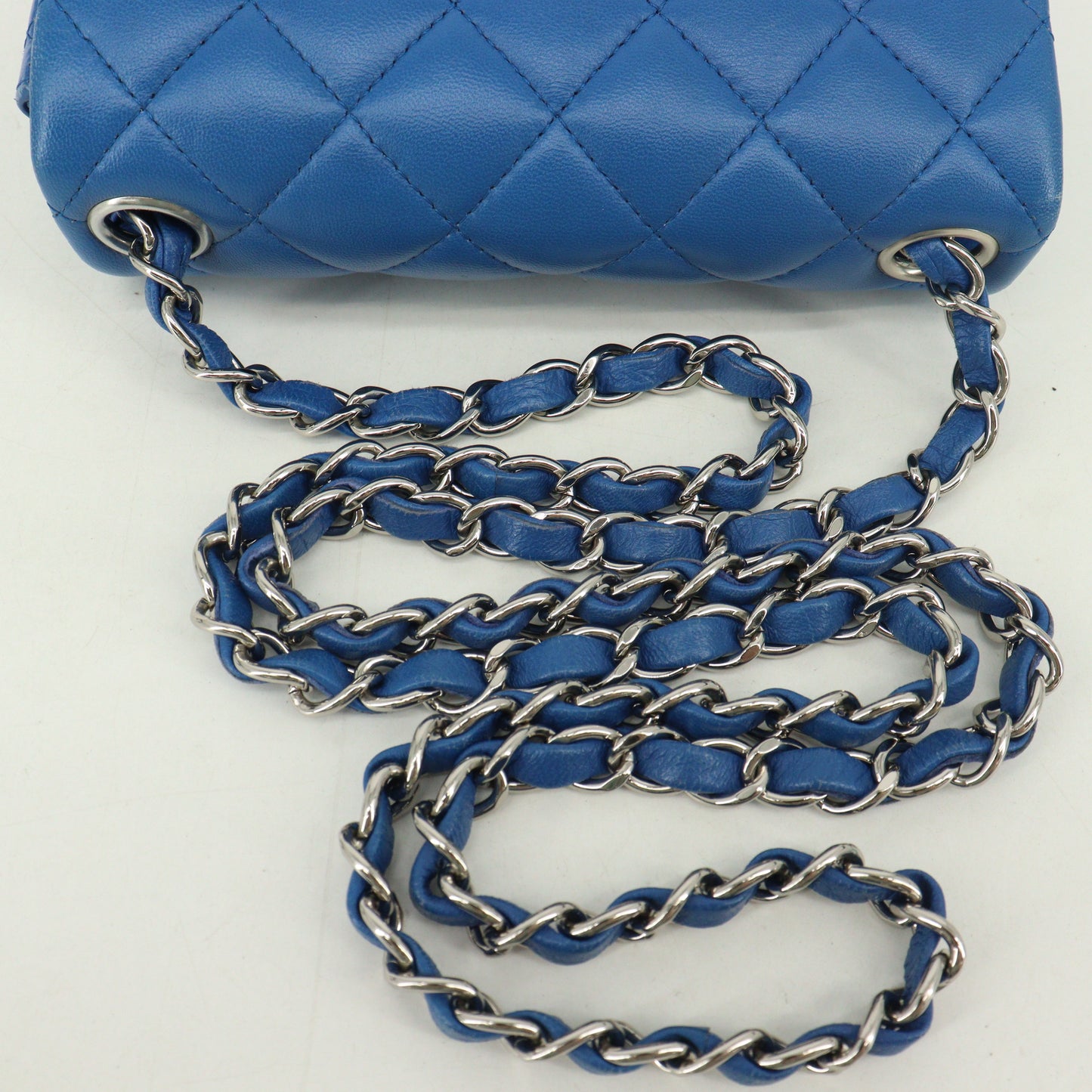 Lambskin Matelasse Single Chain Shoulder Bag Blue Silver Hardware 22 Series