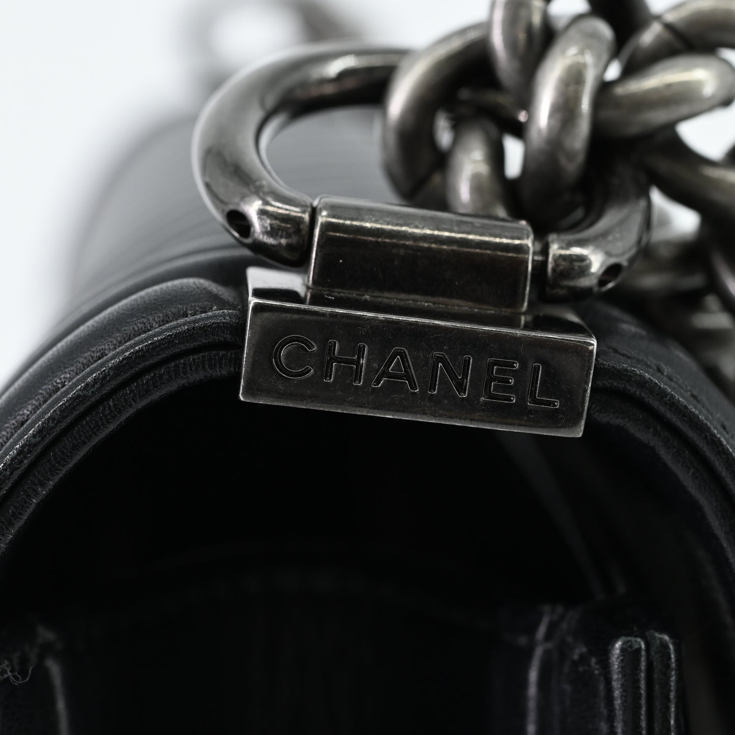 Leather V-stitch Boy Chanel chain shoulder bag, black, BK hardware, 20 series