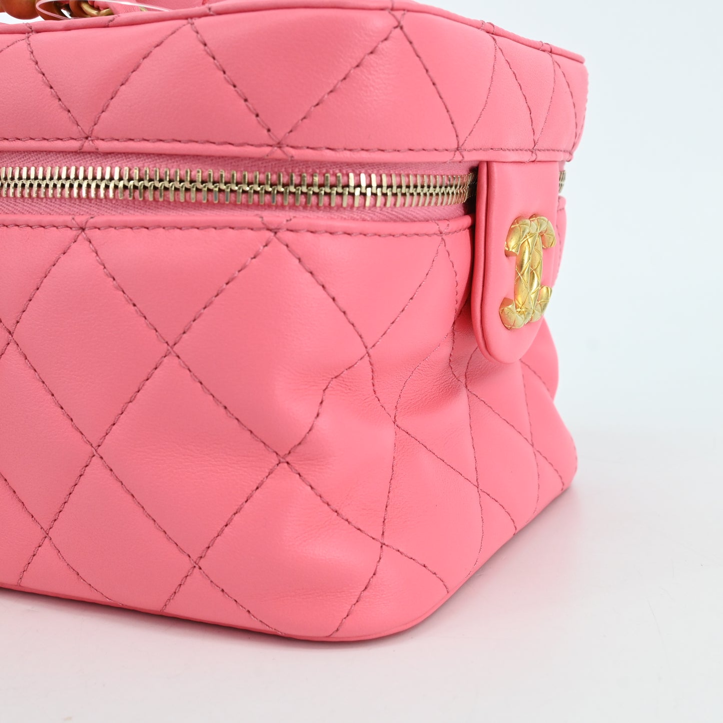 Pink lambskin matelassé vanity chain shoulder bag with G hardware and IC chip