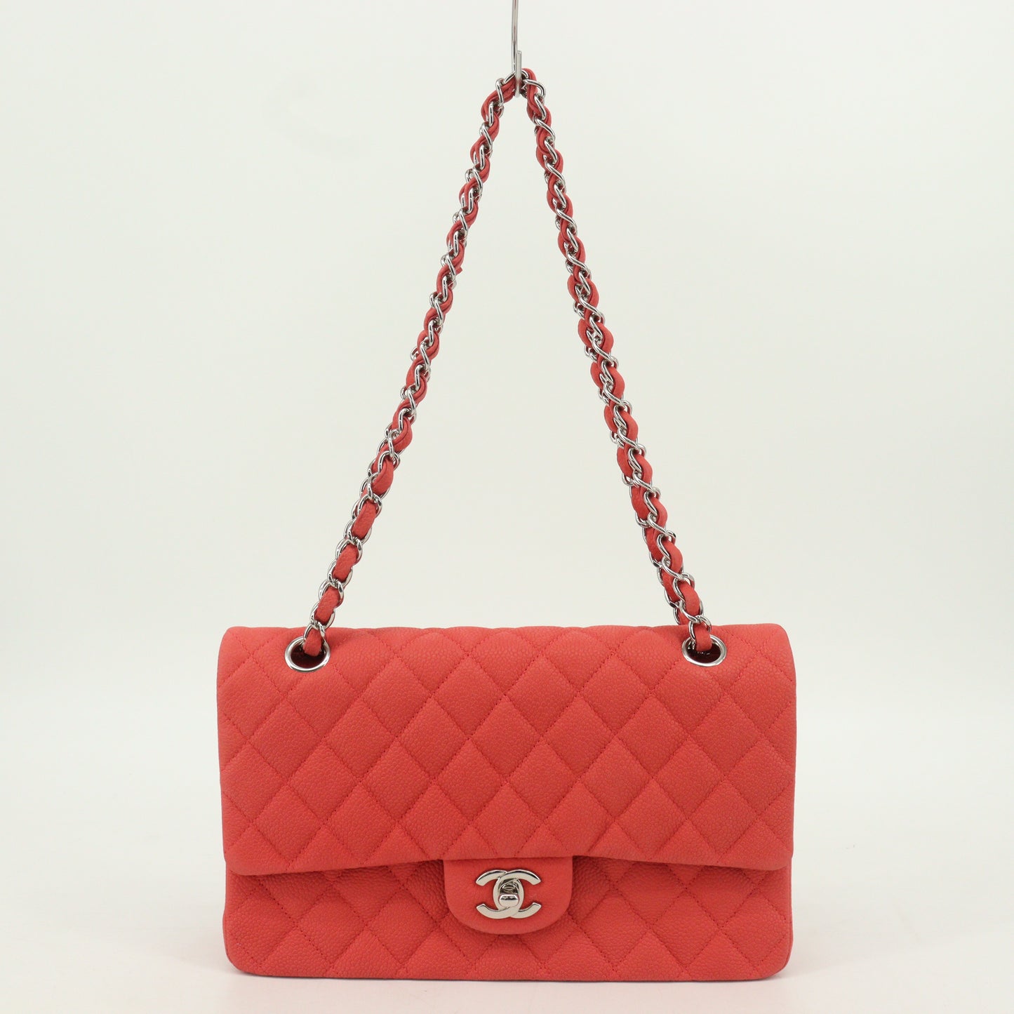 Matelasse caviar skin red shoulder bag silver hardware 18th series