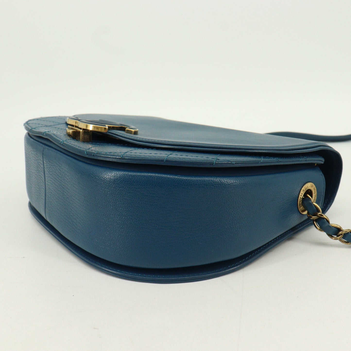 Leather chain shoulder bag, blue, G metal fittings, 24th series