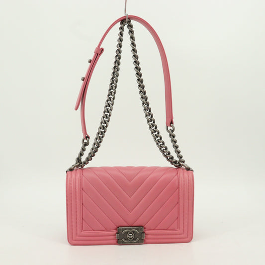 Lambskin V-stitch Boy Chanel chain shoulder bag, pink, BK hardware, 26th series