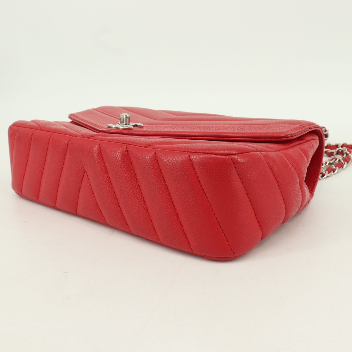 Caviar Skin V Stitch Matelasse S Flap W Chain Shoulder Bag Red Silver Metal Fittings 23 Series