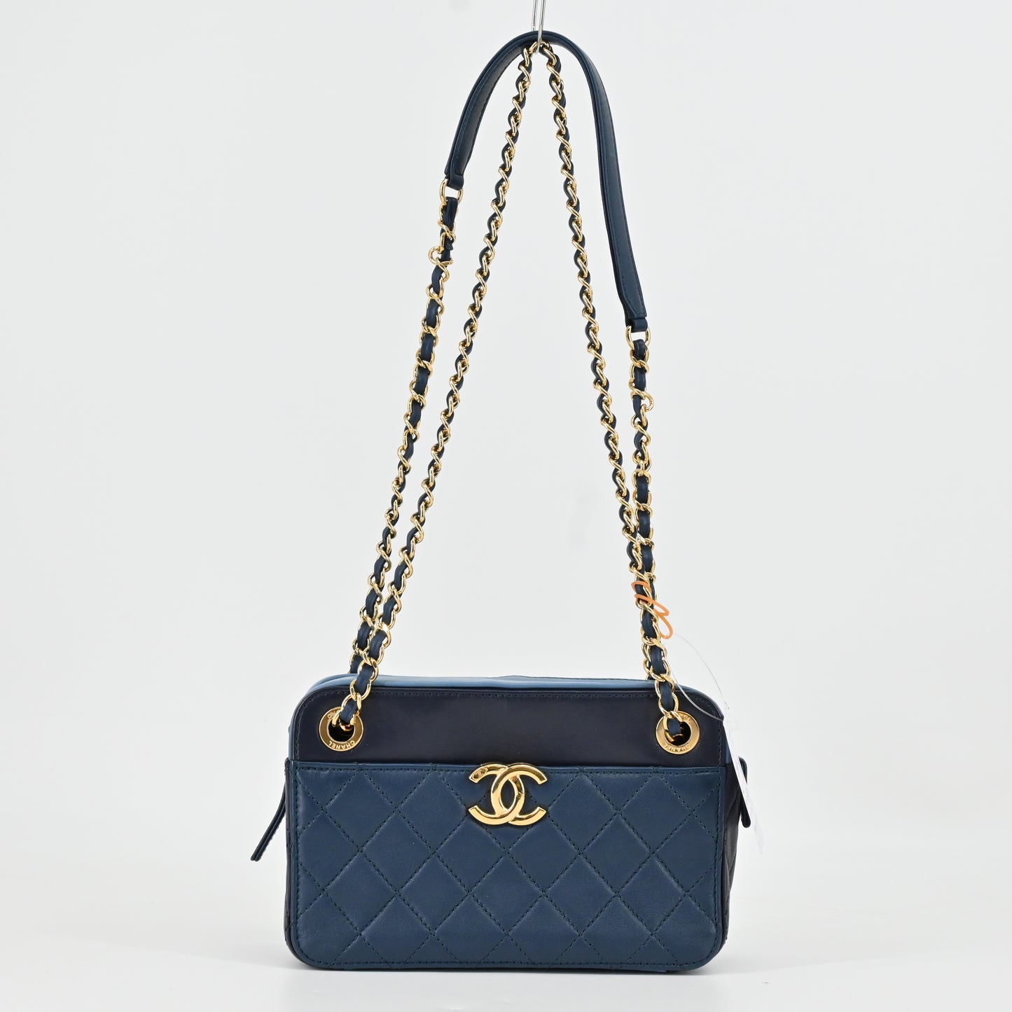 Lambskin chain shoulder bag, navy x blue, G metal fittings, 28 series