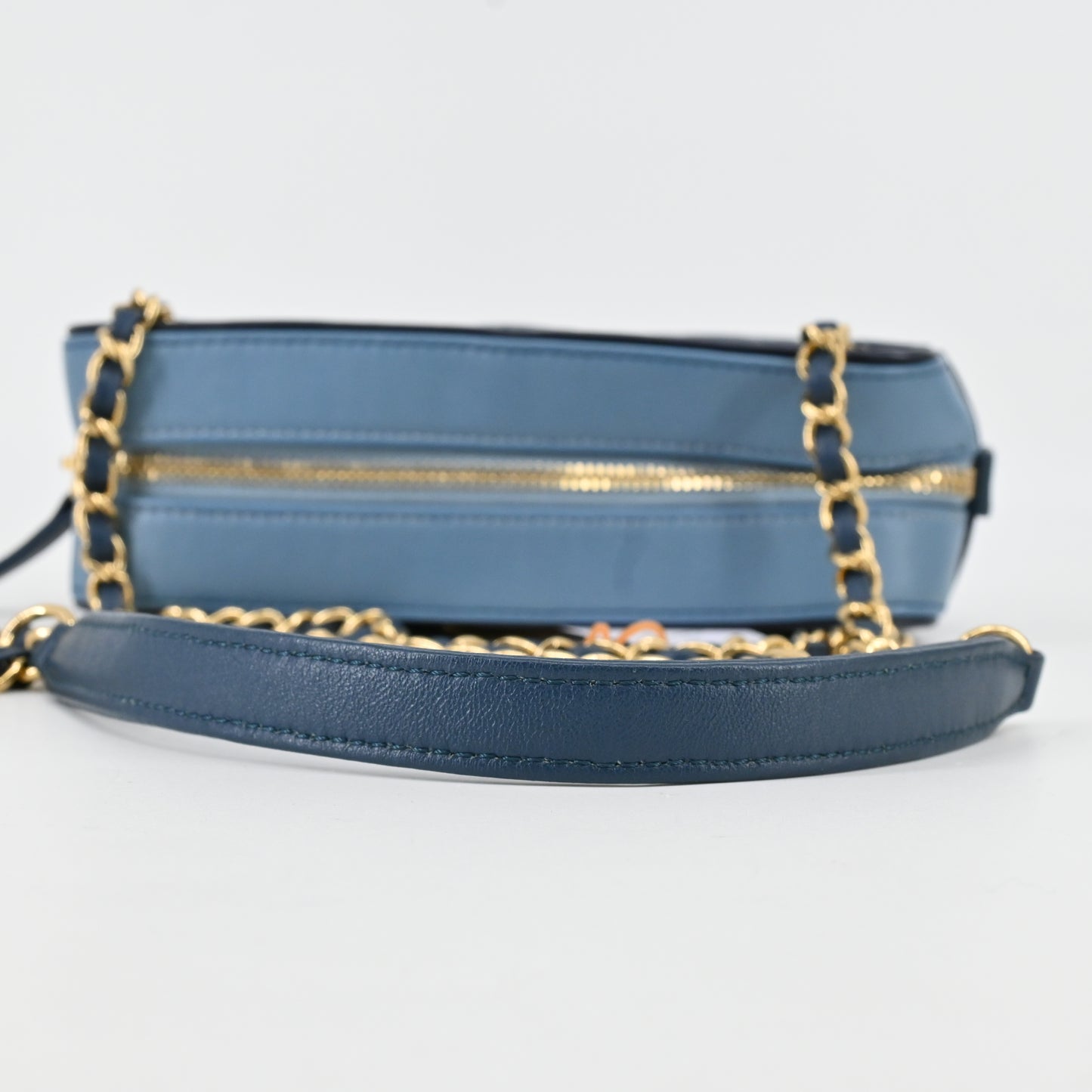 Lambskin chain shoulder bag, navy x blue, G metal fittings, 28 series