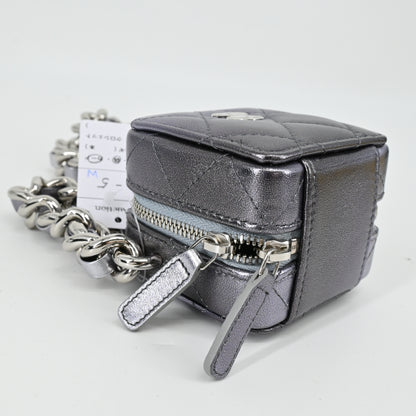 Calfskin Matelasse Chain Shoulder Bag Metallic Silver SV Hardware 31 Series