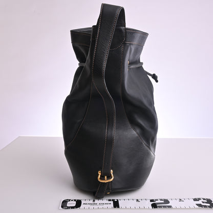 Drawstring one-shoulder bag, black