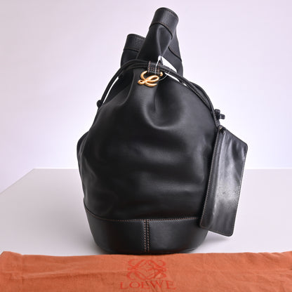 Drawstring one-shoulder bag, black