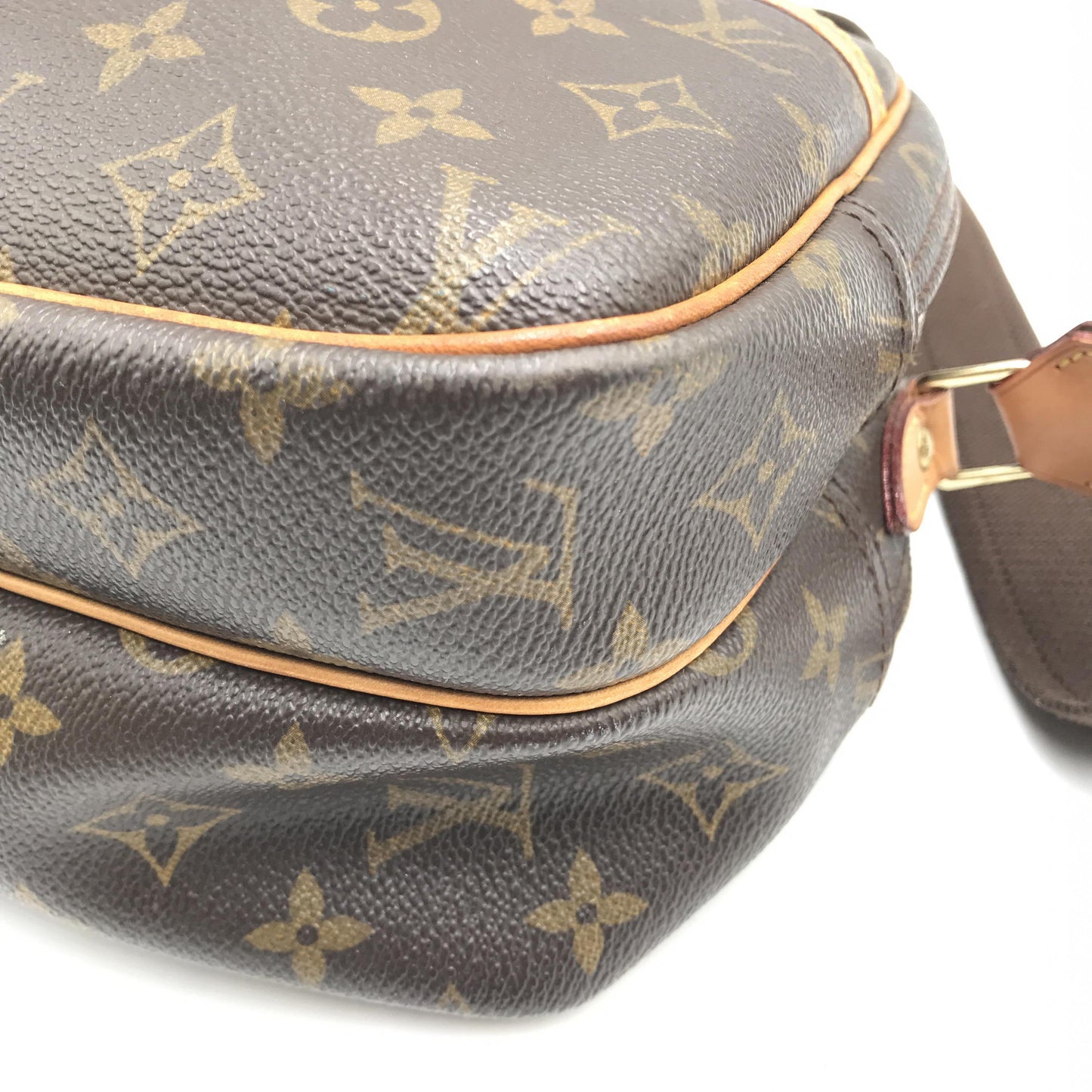 Louis Vuitton Monogram Canvas Reporter PM