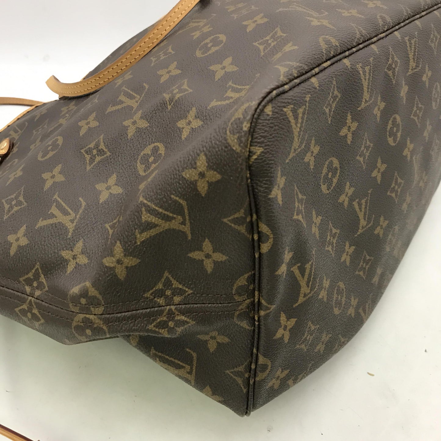 Louis Vuitton Monogram Neverfull MM Tote Bag