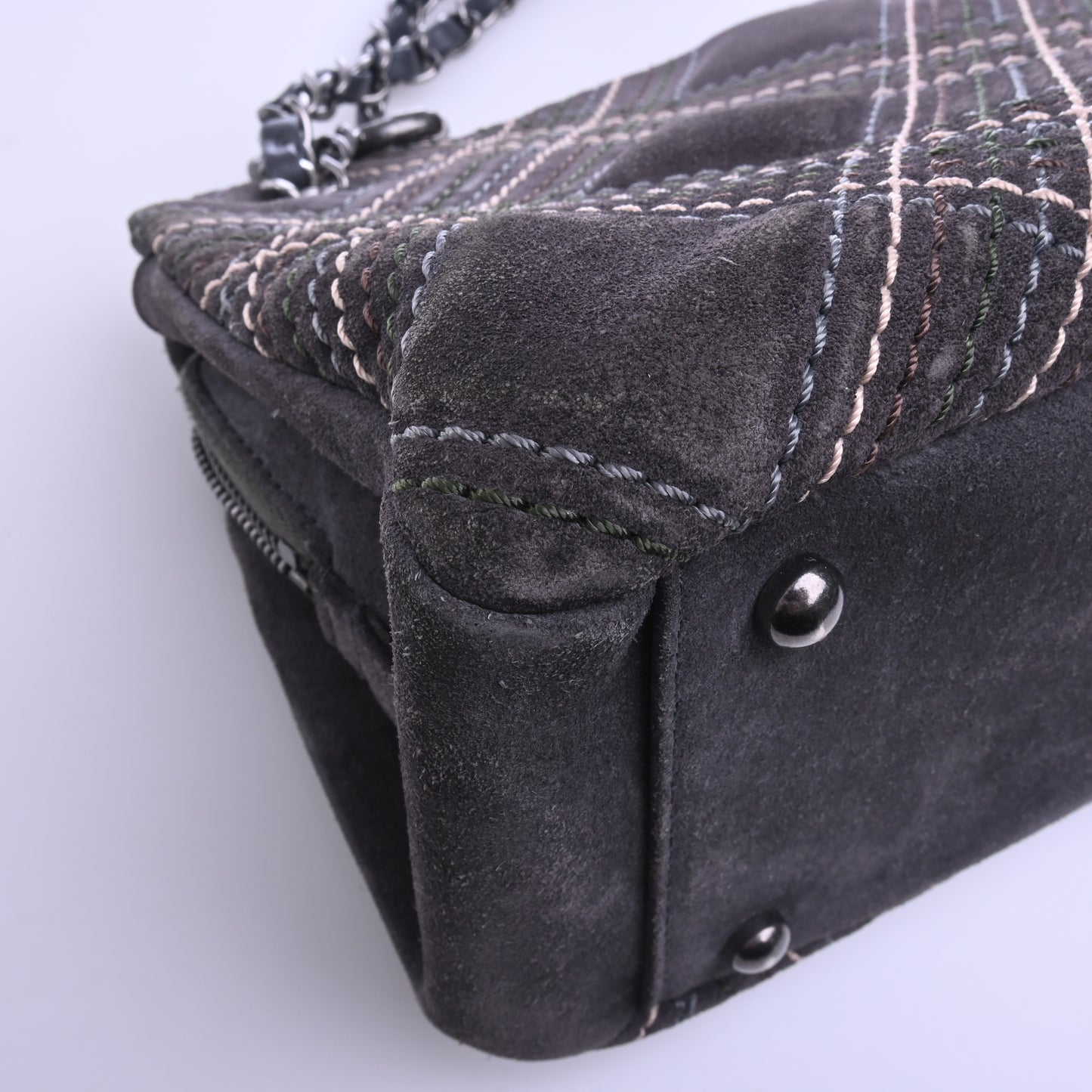 Suede shoulder bag, grey, silver hardware, 18th series