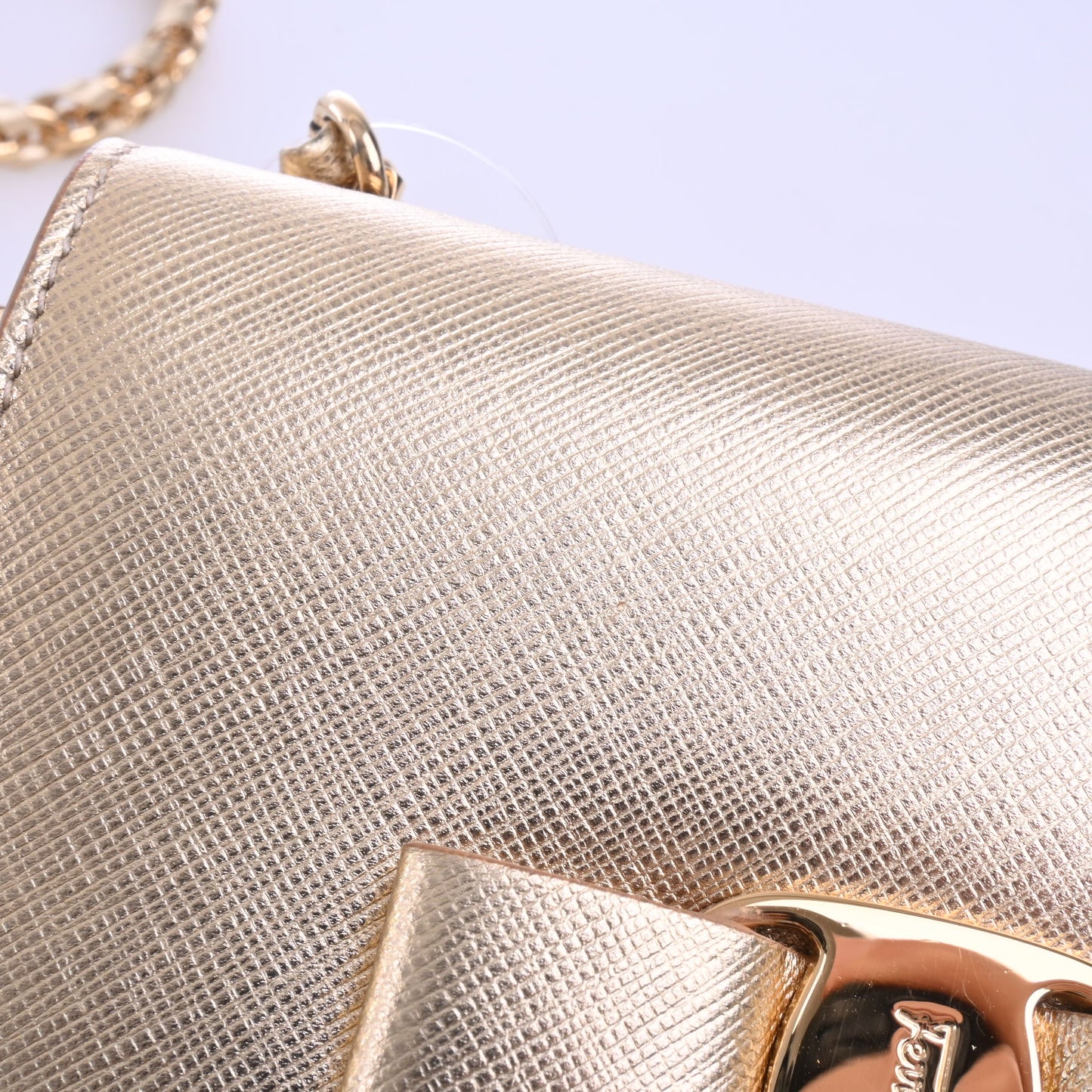 Vara Mini Chain Shoulder Bag Gold