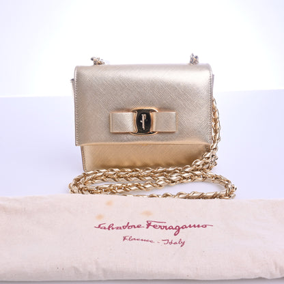 Vara Mini Chain Shoulder Bag Gold