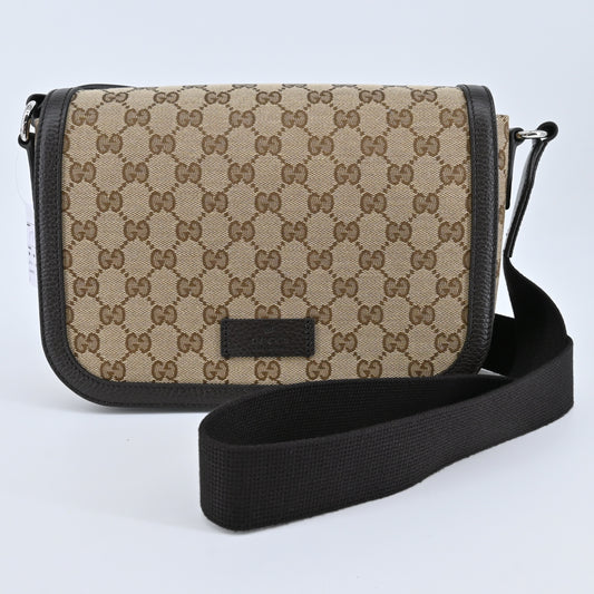 GG canvas shoulder bag