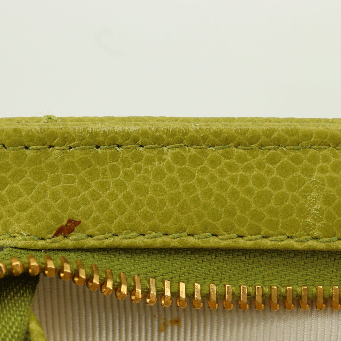 Caviar Skin Matelasse Waist Pouch G Metal Fittings Green Series 4