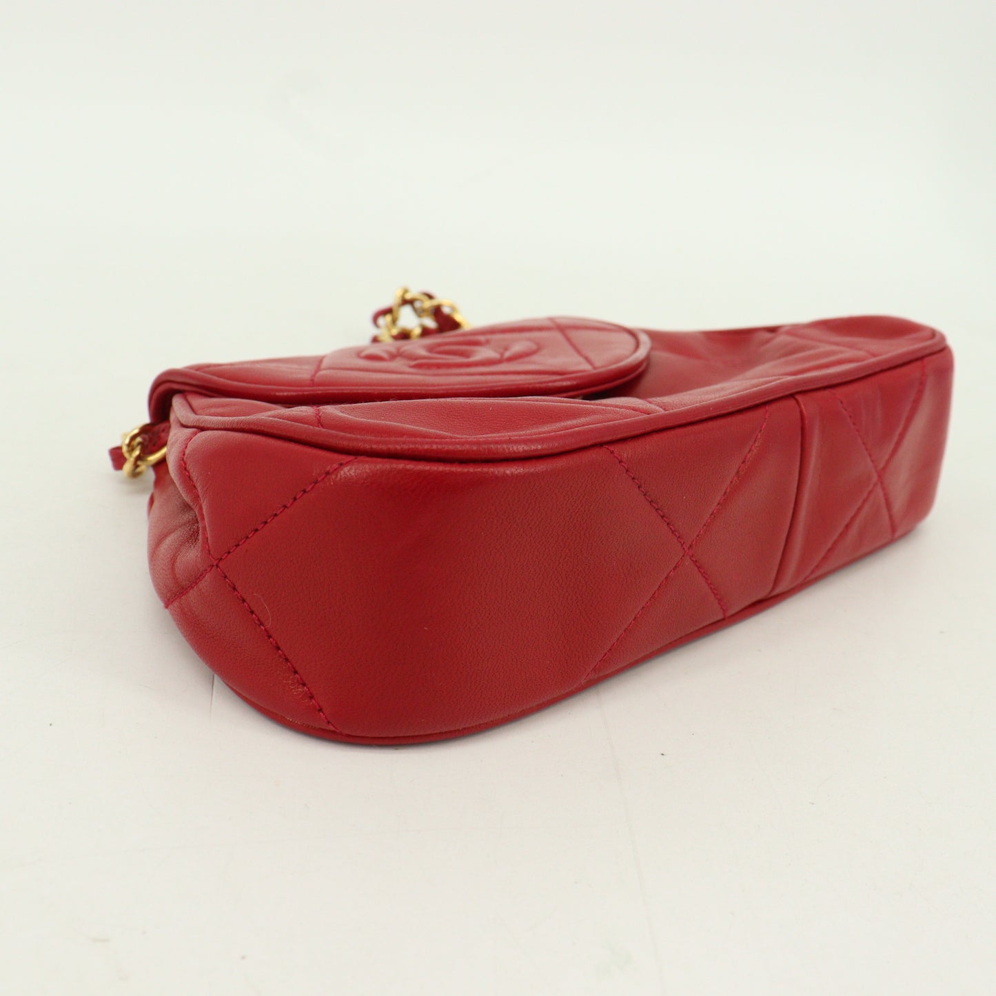 Lambskin Matelasse Chain Shoulder Bag G Metal Fittings Red Series 1