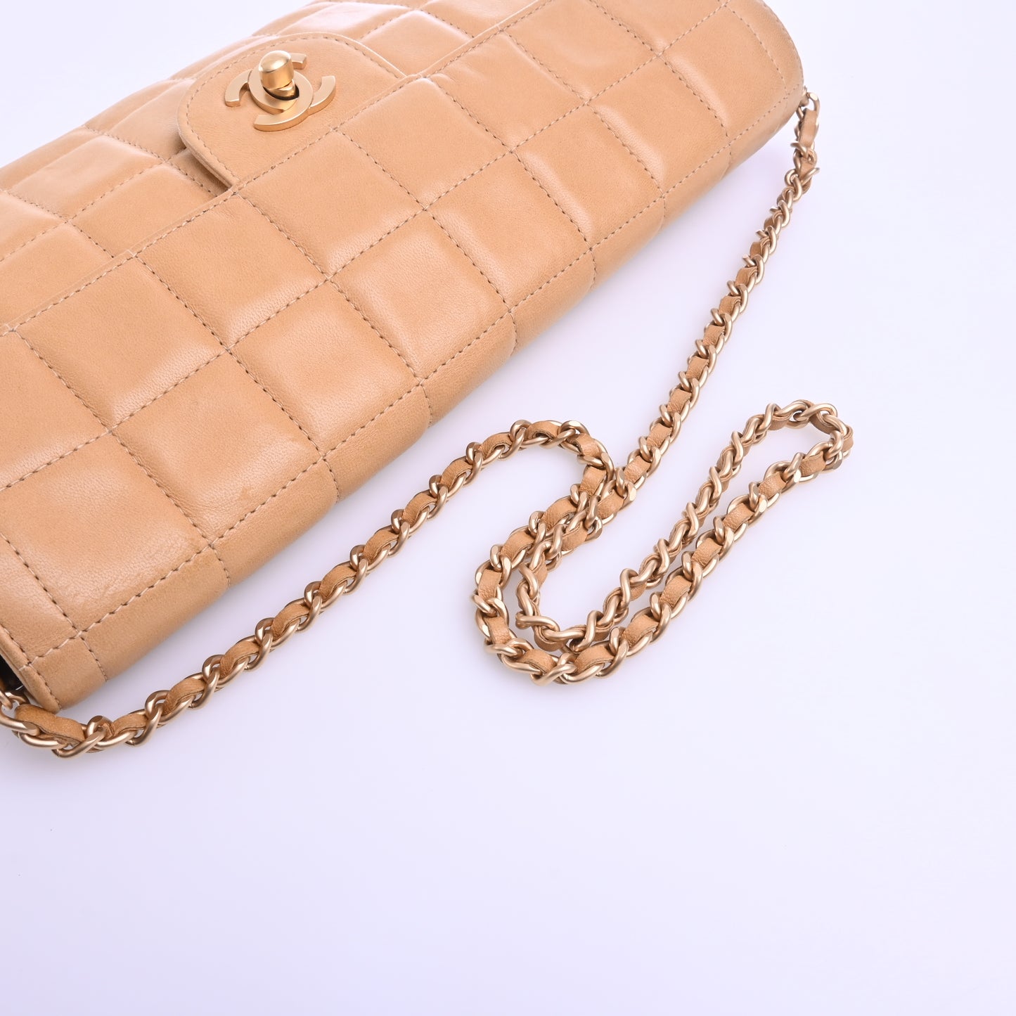 Leather Chocolate Bar Chain Shoulder Bag Beige G Metal Fittings Series 6