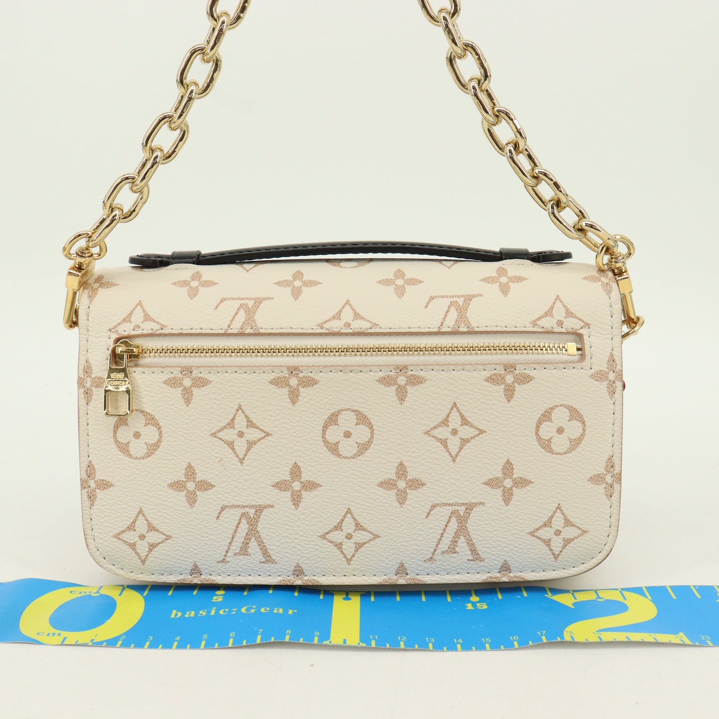 Monogram Dune Pochette Metis EW IC chip