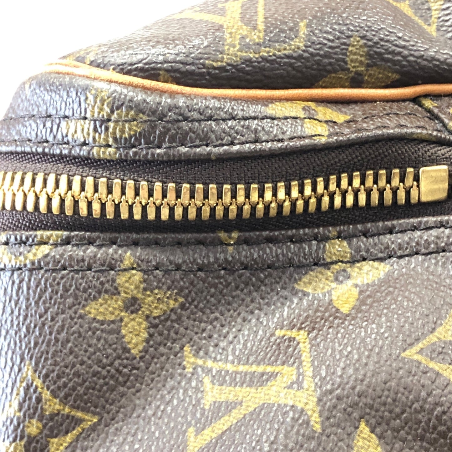 Monogram Alize Trois Poches